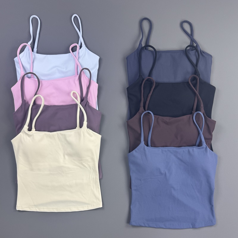 Rugged Sport Strap - เสื้อกล้ามออกกำลังกายผู้หญิง สายสปาเก็ตตี้ ทรงครอป แขนกุด สีพื้น เนื้อผ้านุ่ม