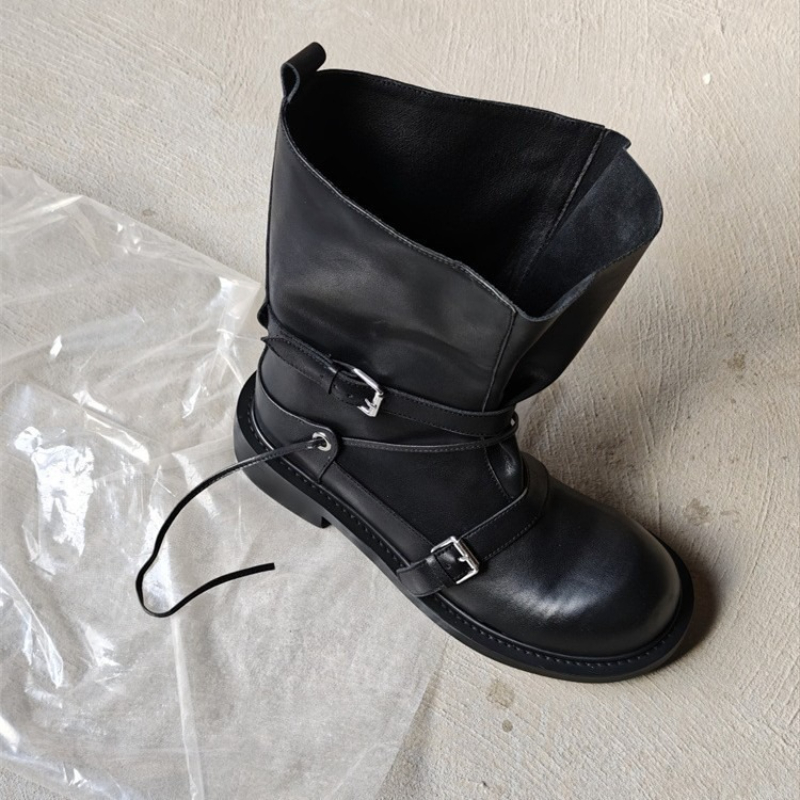 รองเท้าบูทหุ้มข้อกลางแบบมีหัวเ - Leather Classic Strap บทวิจารณ์และราคา