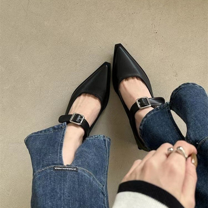 รองเท้าแฟชั่นแมรี่เจนสำหรับผู้ - Leather Classic Strap บทวิจารณ์และราคา